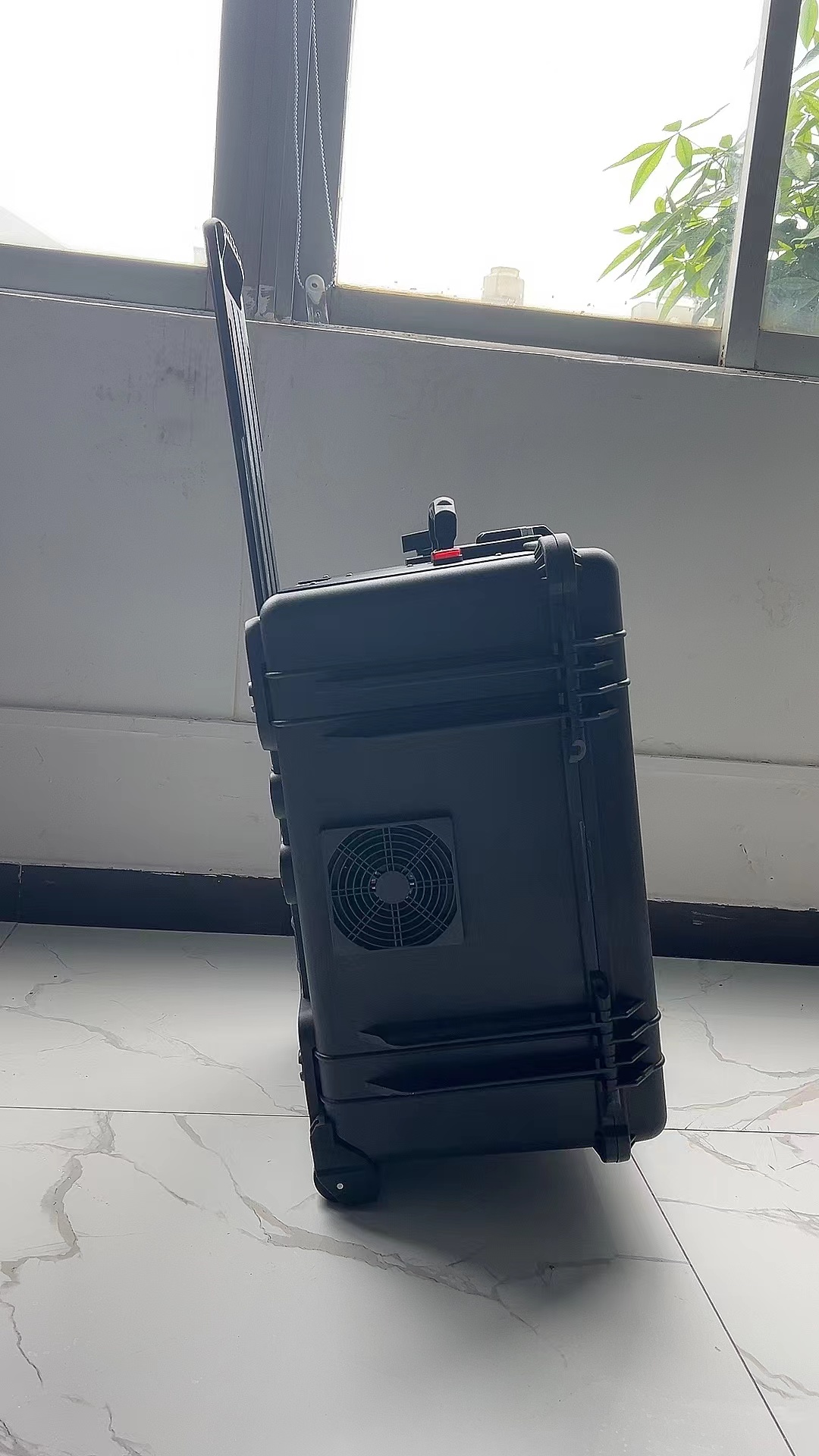 漳县手拉箱型移动通信干扰器